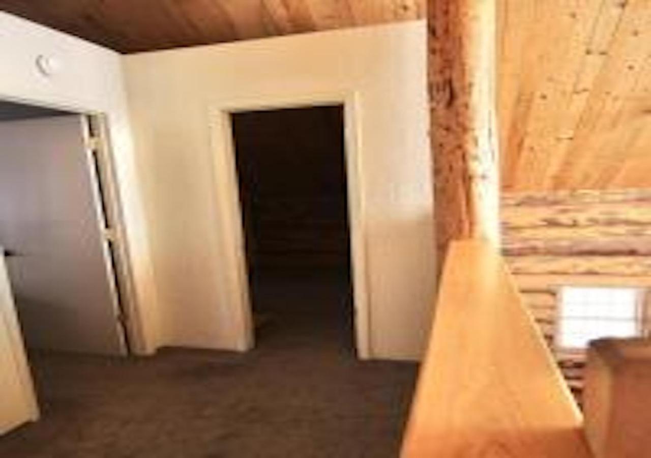 Log Haven In Blanding Villa Bagian luar foto
