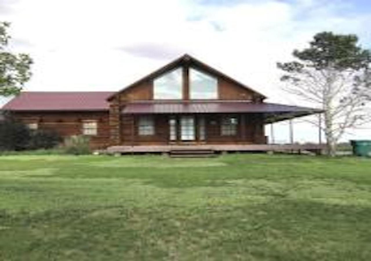 Log Haven In Blanding Villa Bagian luar foto