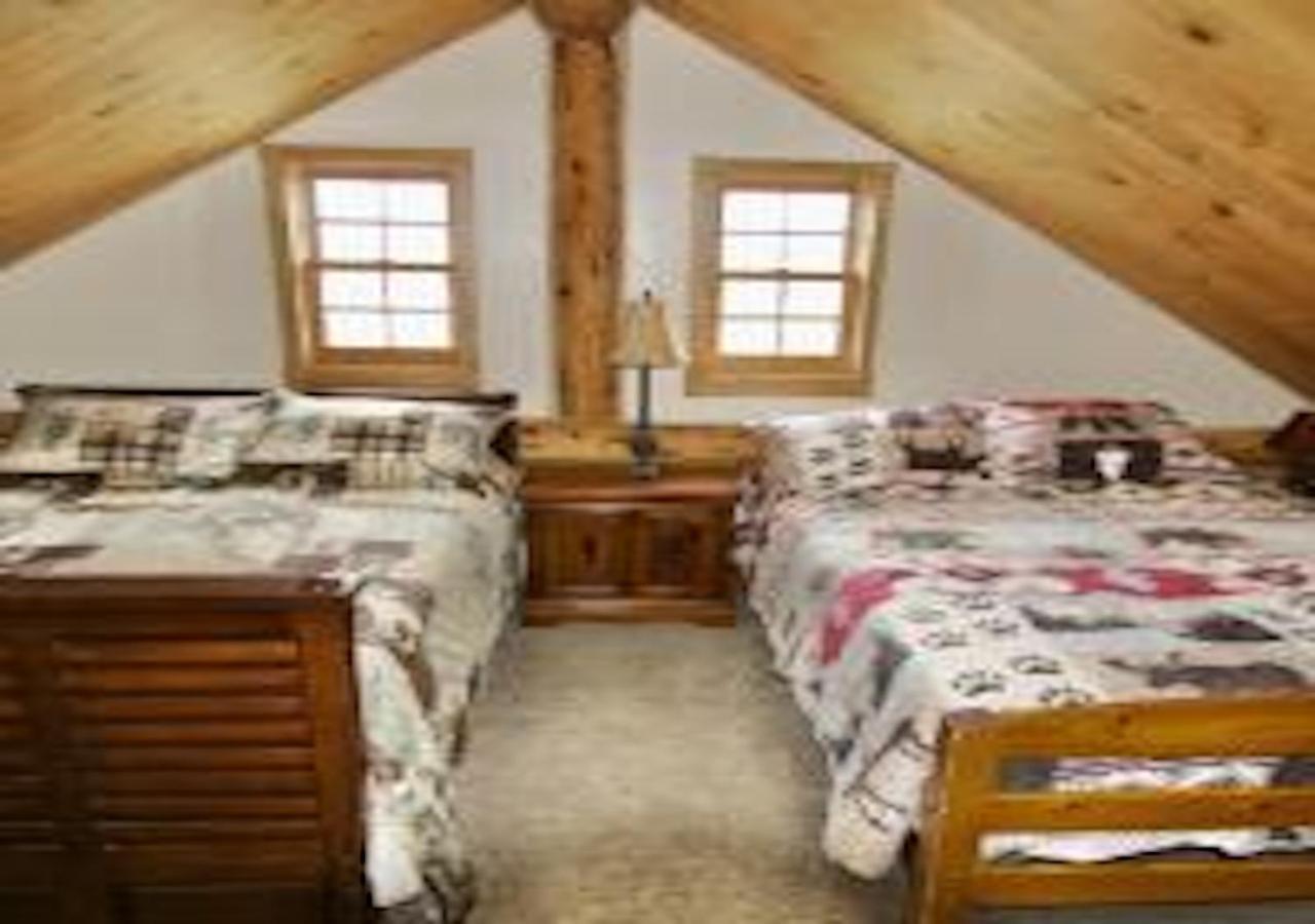 Log Haven In Blanding Villa Bagian luar foto