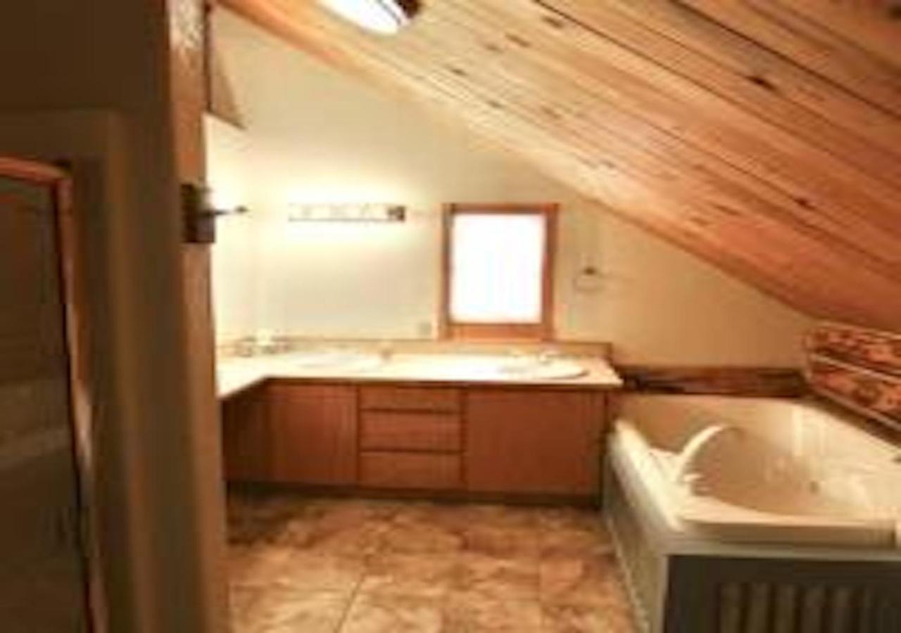 Log Haven In Blanding Villa Bagian luar foto
